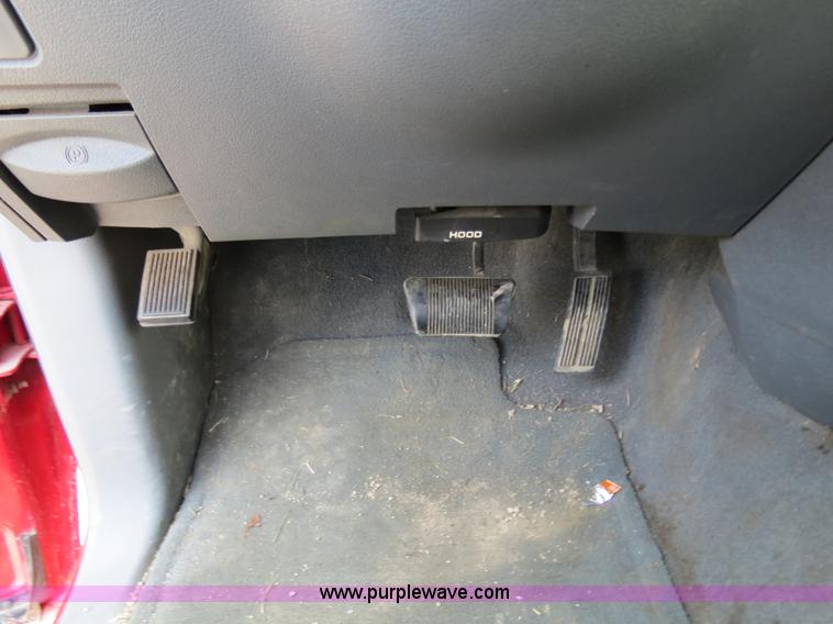 image for item B4931 2006 Dodge Ram 2500 Quad Cab pickup truck