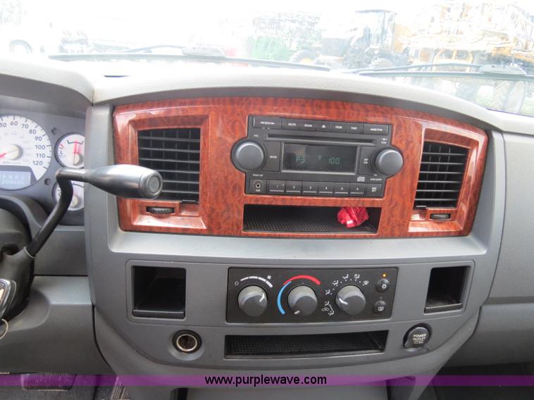 image for item B4931 2006 Dodge Ram 2500 Quad Cab pickup truck