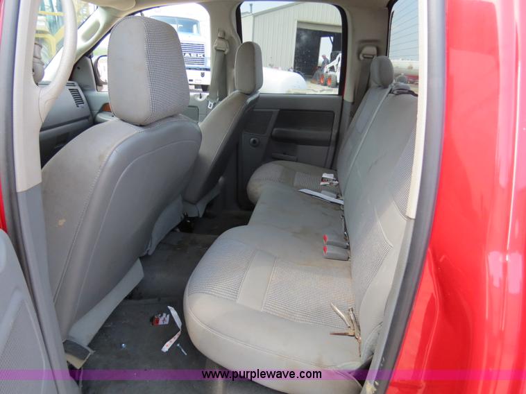 image for item B4931 2006 Dodge Ram 2500 Quad Cab pickup truck