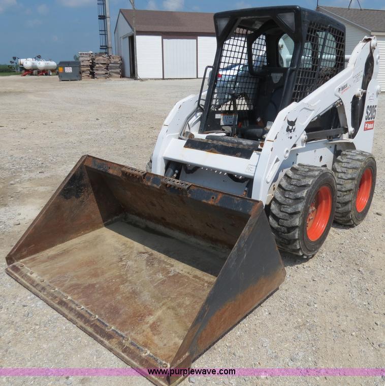 image for item B4932 2010 Bobcat S205 skid steer