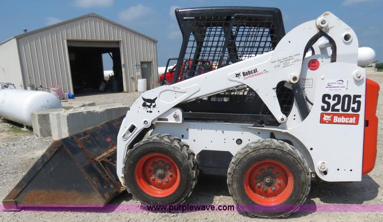 image for item B4932 2010 Bobcat S205 skid steer