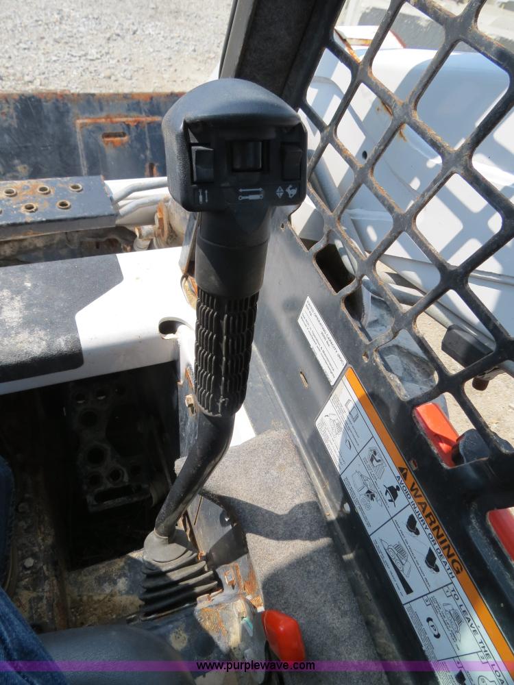 image for item B4932 2010 Bobcat S205 skid steer