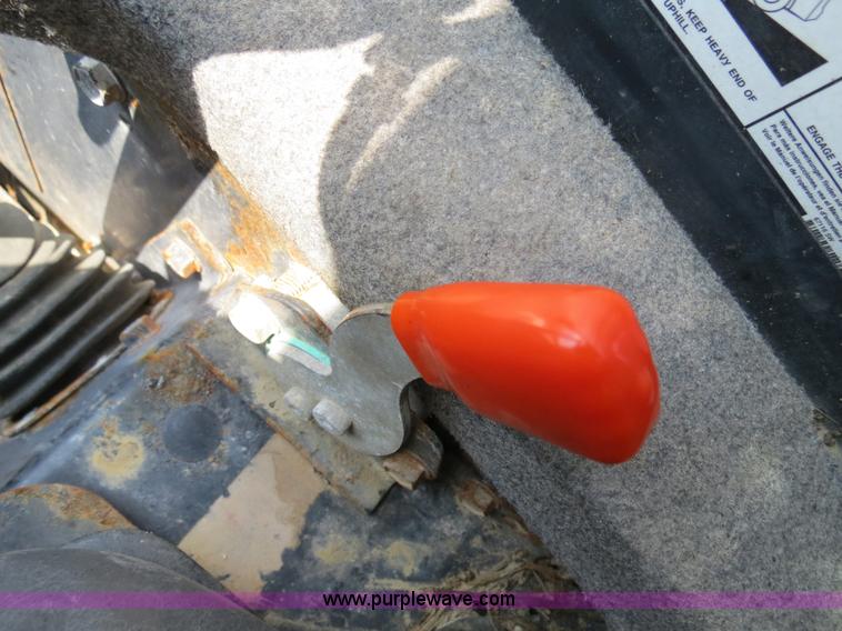 image for item B4932 2010 Bobcat S205 skid steer