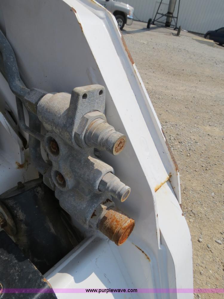 image for item B4932 2010 Bobcat S205 skid steer
