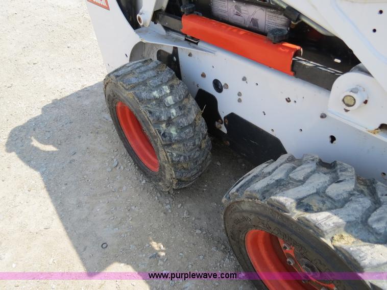 image for item B4932 2010 Bobcat S205 skid steer