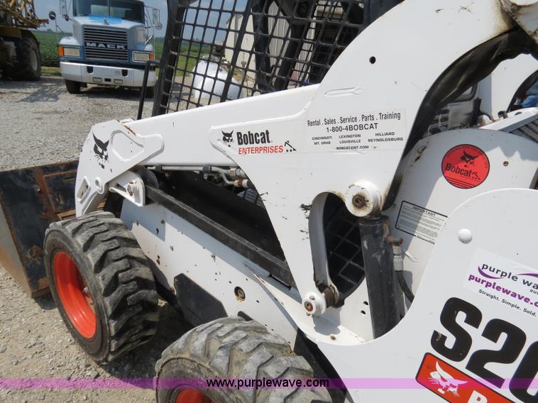 image for item B4932 2010 Bobcat S205 skid steer