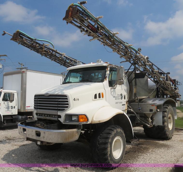 image for item B4935 2003 Sterling L8500 liquid applicator truck