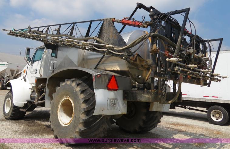 image for item B4935 2003 Sterling L8500 liquid applicator truck