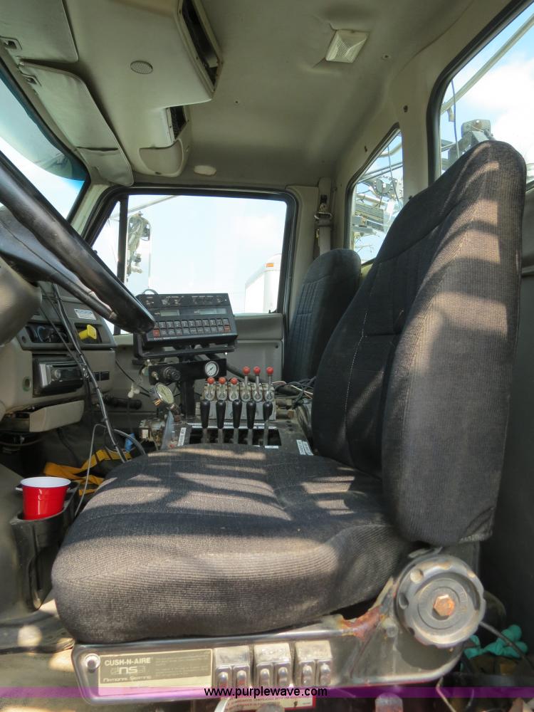 image for item B4935 2003 Sterling L8500 liquid applicator truck