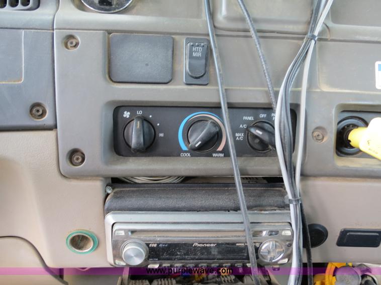 image for item B4935 2003 Sterling L8500 liquid applicator truck