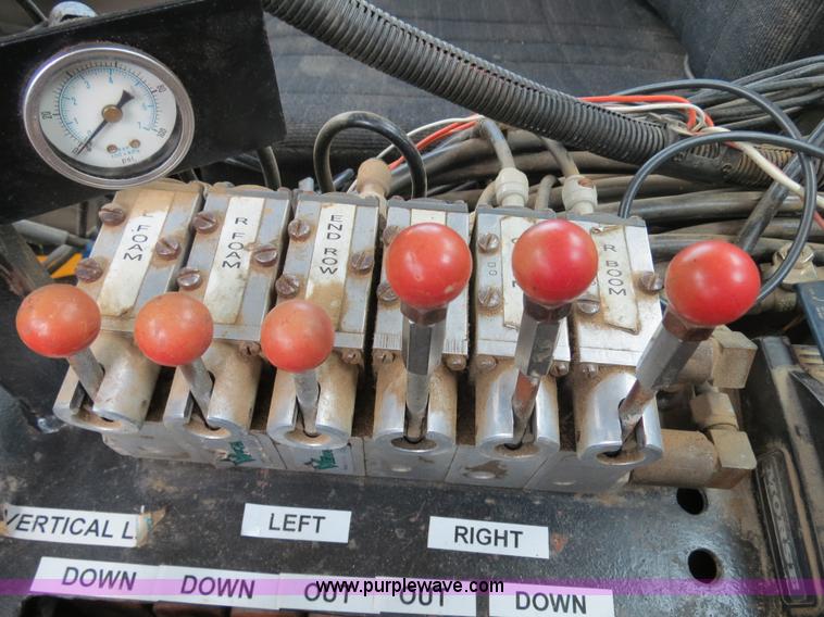 image for item B4935 2003 Sterling L8500 liquid applicator truck