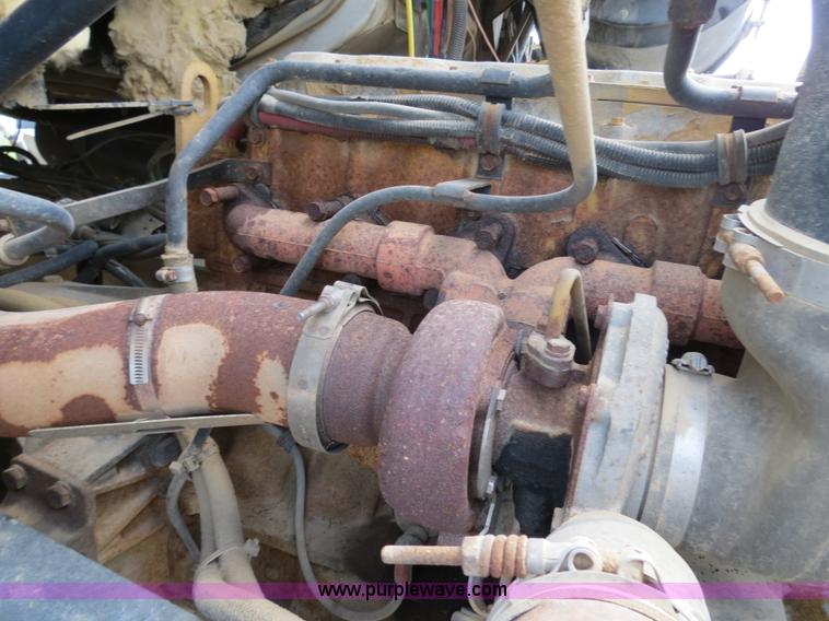 image for item B4935 2003 Sterling L8500 liquid applicator truck