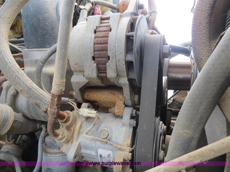 image for item B4935 2003 Sterling L8500 liquid applicator truck