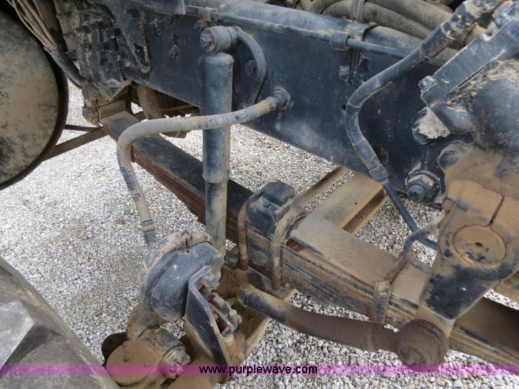 image for item B4935 2003 Sterling L8500 liquid applicator truck