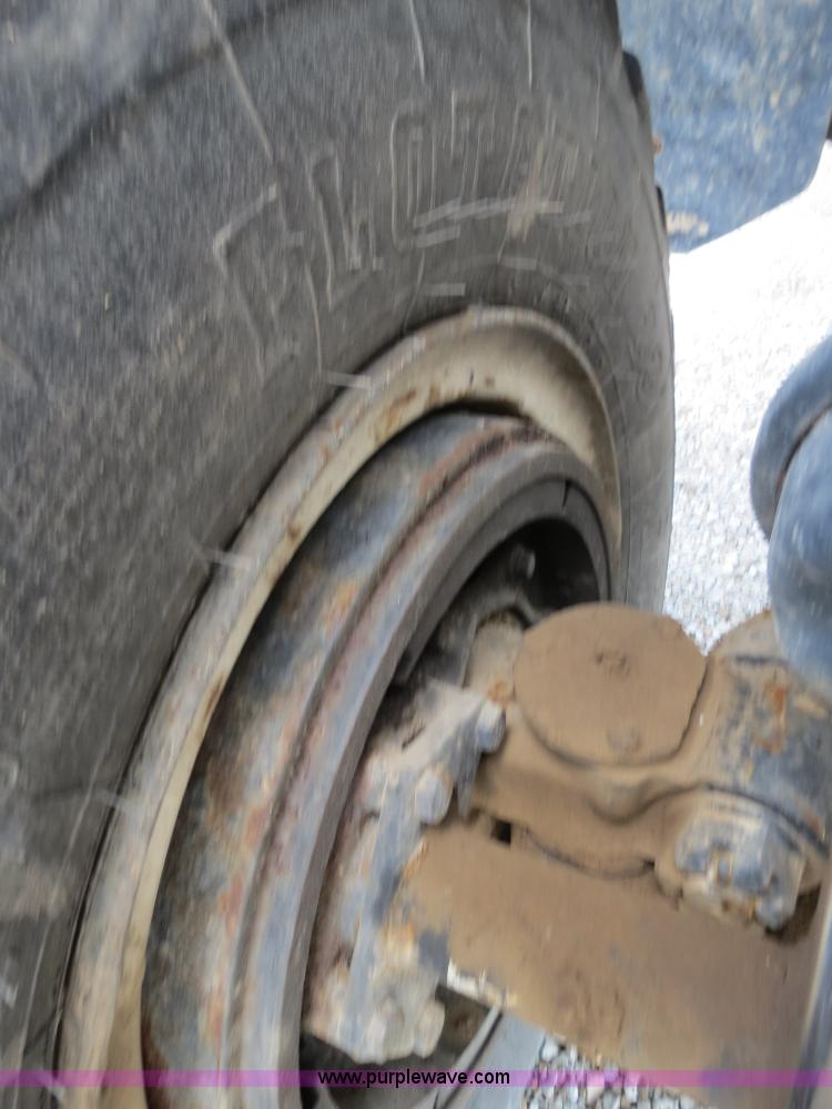 image for item B4935 2003 Sterling L8500 liquid applicator truck