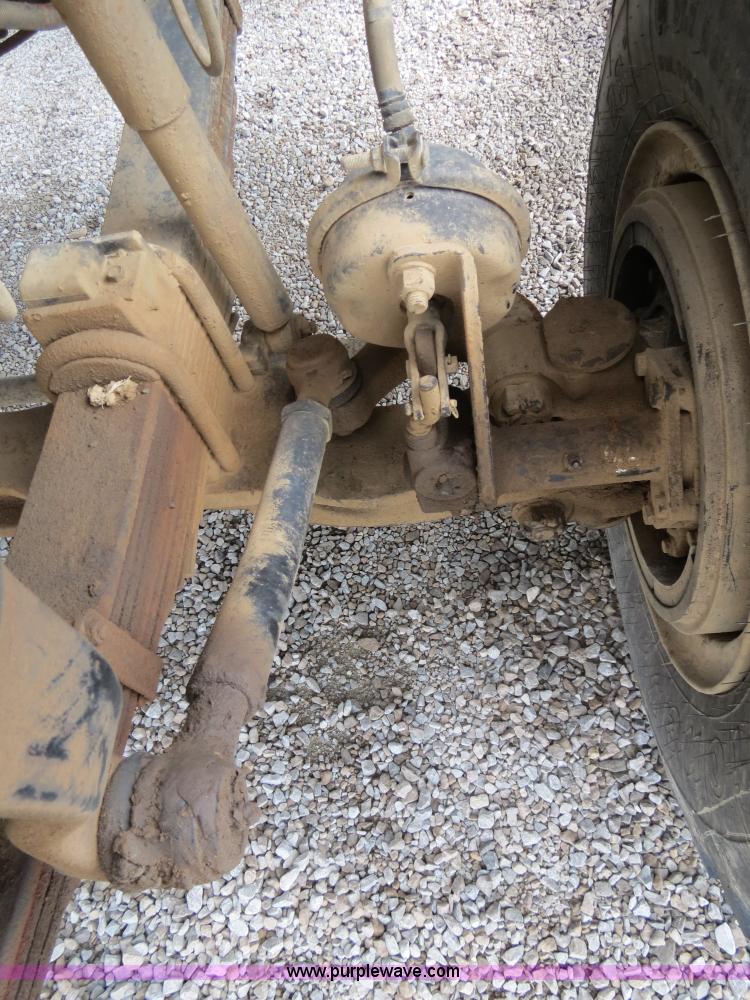 image for item B4935 2003 Sterling L8500 liquid applicator truck