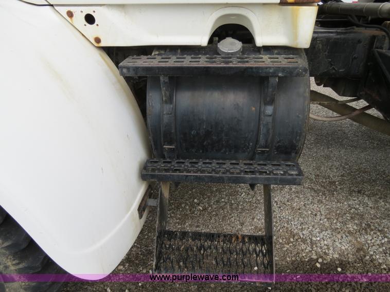 image for item B4935 2003 Sterling L8500 liquid applicator truck