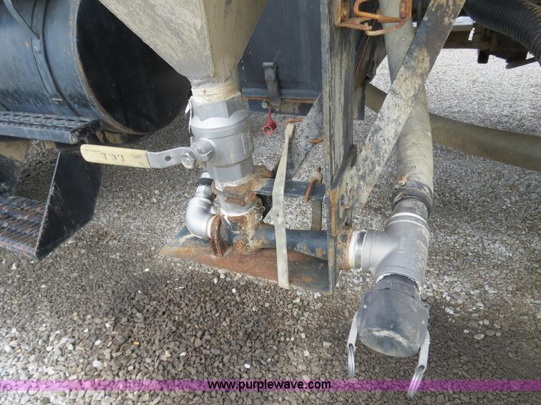 image for item B4935 2003 Sterling L8500 liquid applicator truck