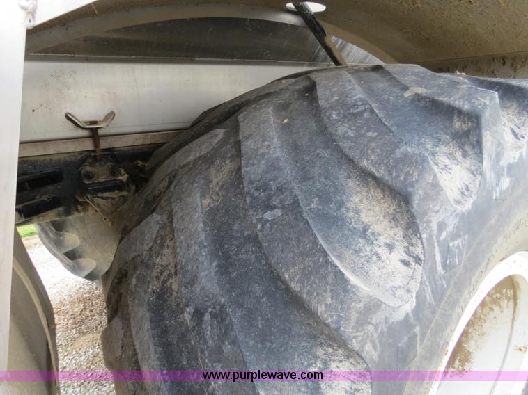 image for item B4935 2003 Sterling L8500 liquid applicator truck