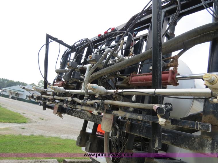 image for item B4935 2003 Sterling L8500 liquid applicator truck