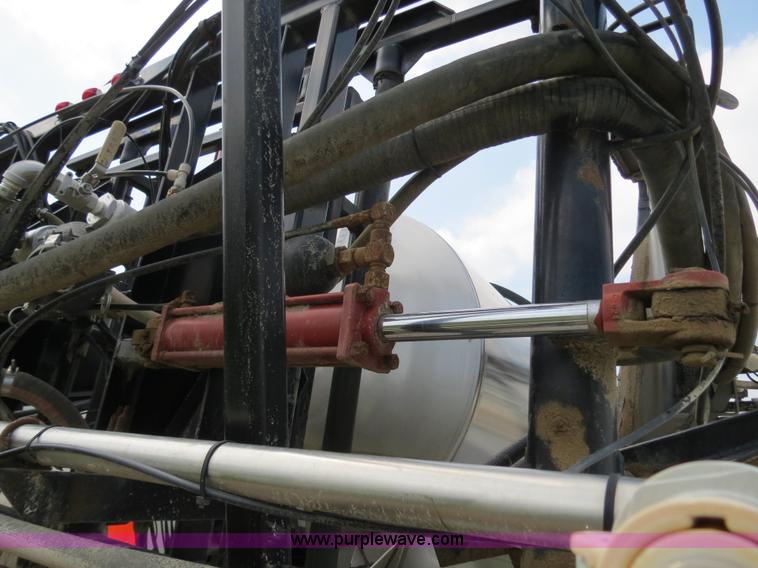 image for item B4935 2003 Sterling L8500 liquid applicator truck