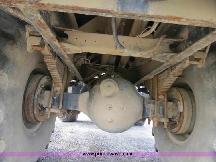 image for item B4935 2003 Sterling L8500 liquid applicator truck