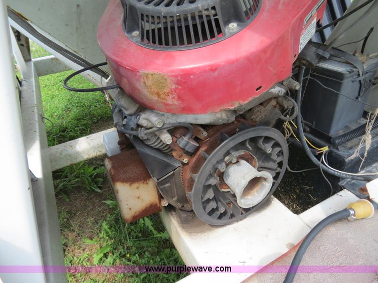 image for item B4936 1998 Par-Kan GW-150 weigh wagon