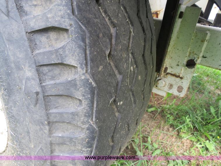 image for item B4936 1998 Par-Kan GW-150 weigh wagon