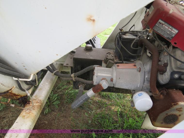 image for item B4936 1998 Par-Kan GW-150 weigh wagon