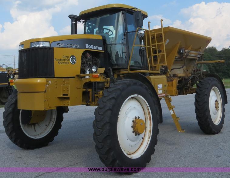 image for item B4938 2007 Ag-Chem RoGator 1074 SS self-propelled dry spreader applicator