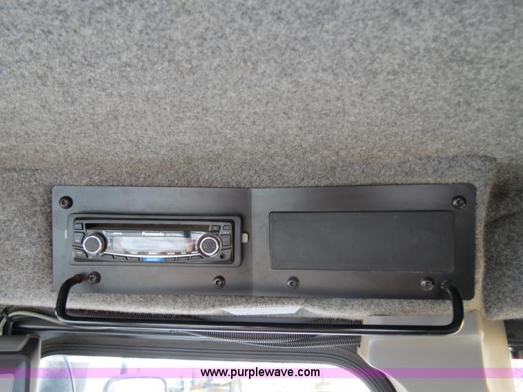 image for item B4938 2007 Ag-Chem RoGator 1074 SS self-propelled dry spreader applicator