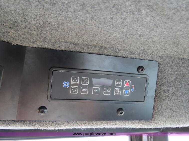 image for item B4938 2007 Ag-Chem RoGator 1074 SS self-propelled dry spreader applicator