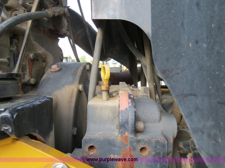 image for item B4938 2007 Ag-Chem RoGator 1074 SS self-propelled dry spreader applicator