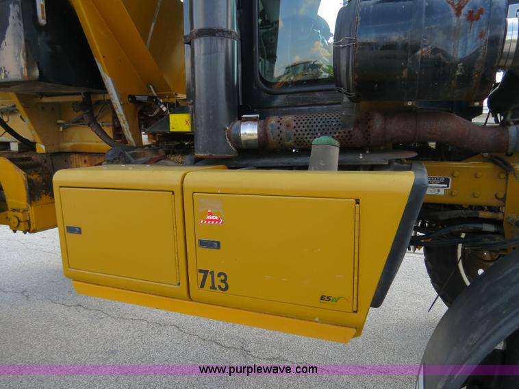 image for item B4938 2007 Ag-Chem RoGator 1074 SS self-propelled dry spreader applicator