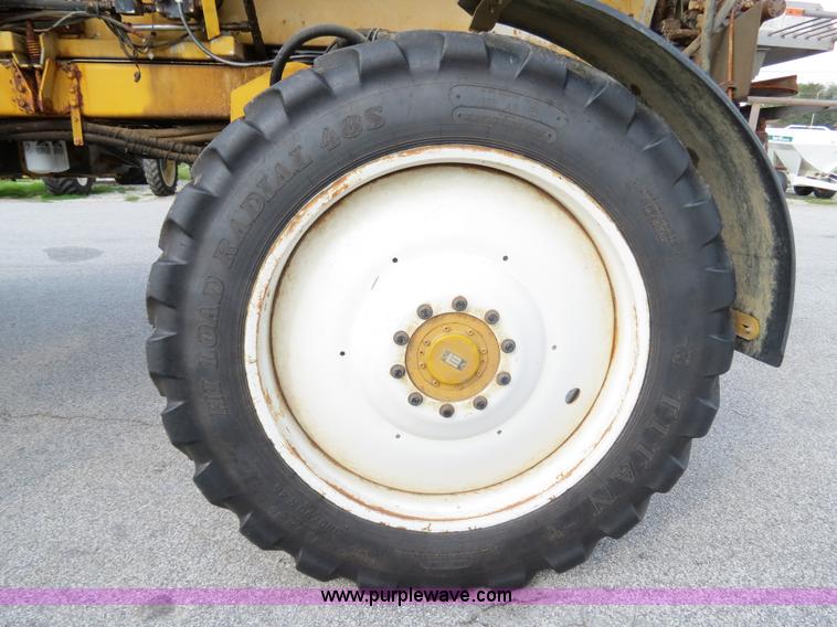 image for item B4938 2007 Ag-Chem RoGator 1074 SS self-propelled dry spreader applicator