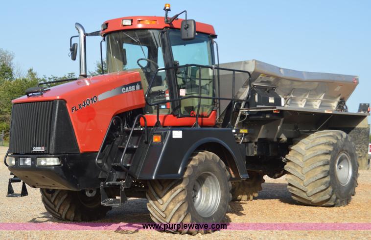image for item H2755 2006 Case IH FLX 4010 self-propelled dry spreader applicator