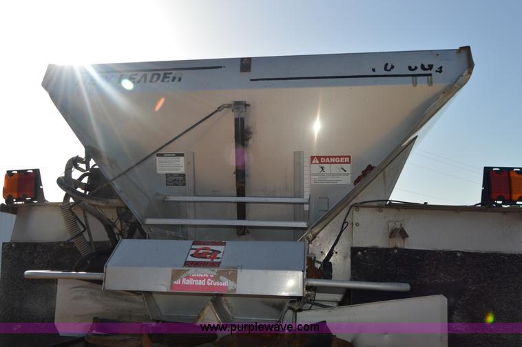 image for item H2755 2006 Case IH FLX 4010 self-propelled dry spreader applicator