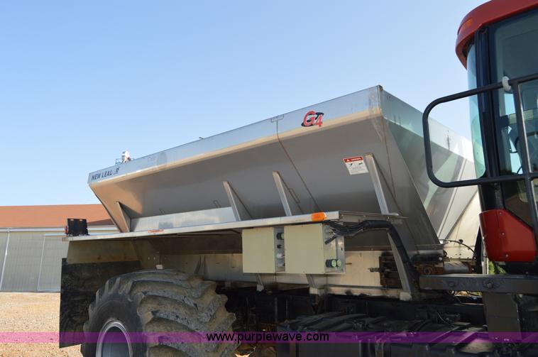 image for item H2755 2006 Case IH FLX 4010 self-propelled dry spreader applicator