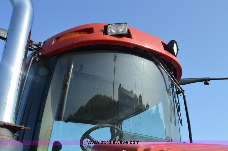 image for item H2755 2006 Case IH FLX 4010 self-propelled dry spreader applicator