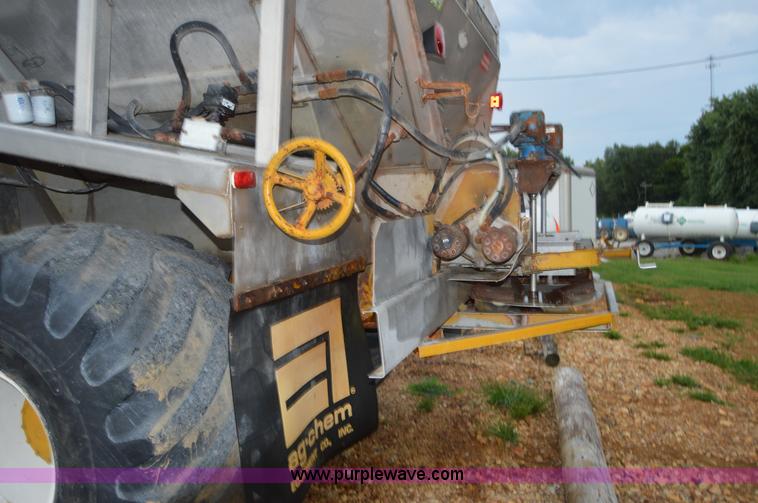 image for item H2757 1998 Ag-Chem TerraGator 1844 self-propelled dry spreader applicator