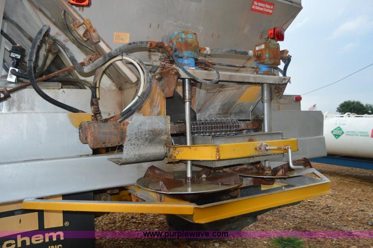 image for item H2757 1998 Ag-Chem TerraGator 1844 self-propelled dry spreader applicator