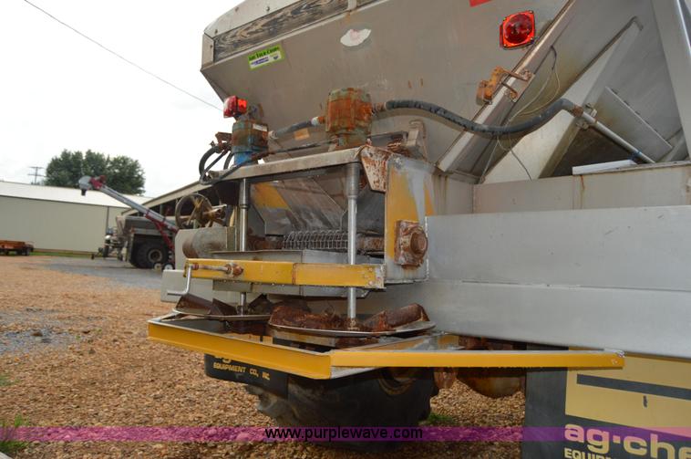 image for item H2757 1998 Ag-Chem TerraGator 1844 self-propelled dry spreader applicator