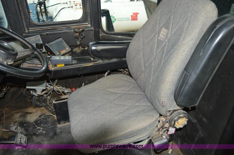 image for item H2757 1998 Ag-Chem TerraGator 1844 self-propelled dry spreader applicator