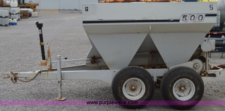 image for item H2758 Willmar 500 spreader