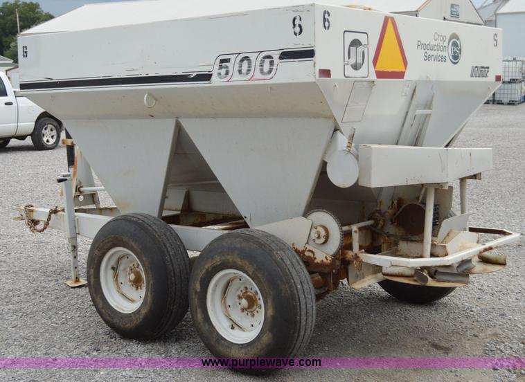 image for item H2758 Willmar 500 spreader