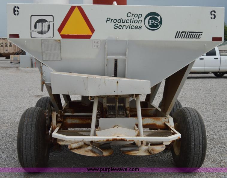 image for item H2758 Willmar 500 spreader