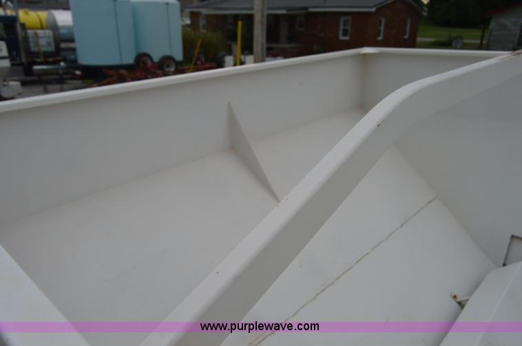 image for item H2759 Willmar Super 500 narrow track spreader