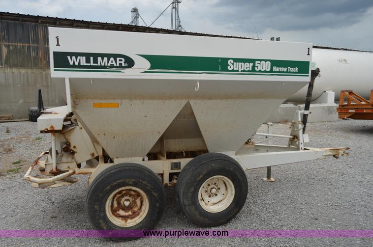 image for item H2760 Willmar Super 500 narrow track spreader