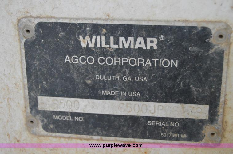 image for item H2760 Willmar Super 500 narrow track spreader