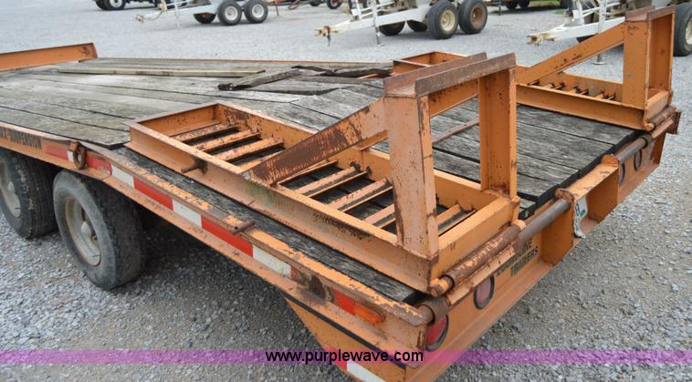 image for item H2761 1998 Econoline MP423DE equipment trailer